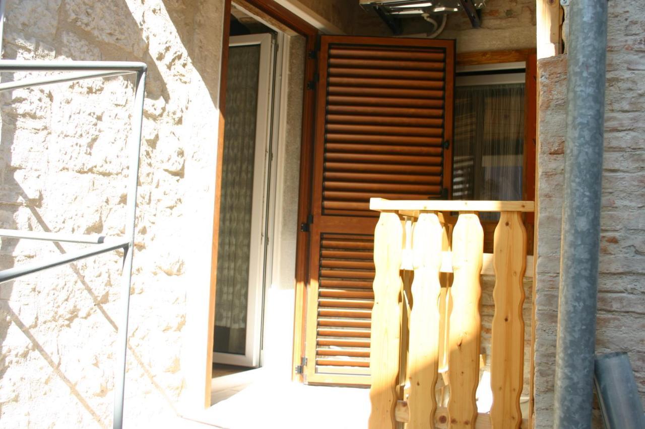 Studio Apartment La Maison de Catherine Rovinj Extérieur photo