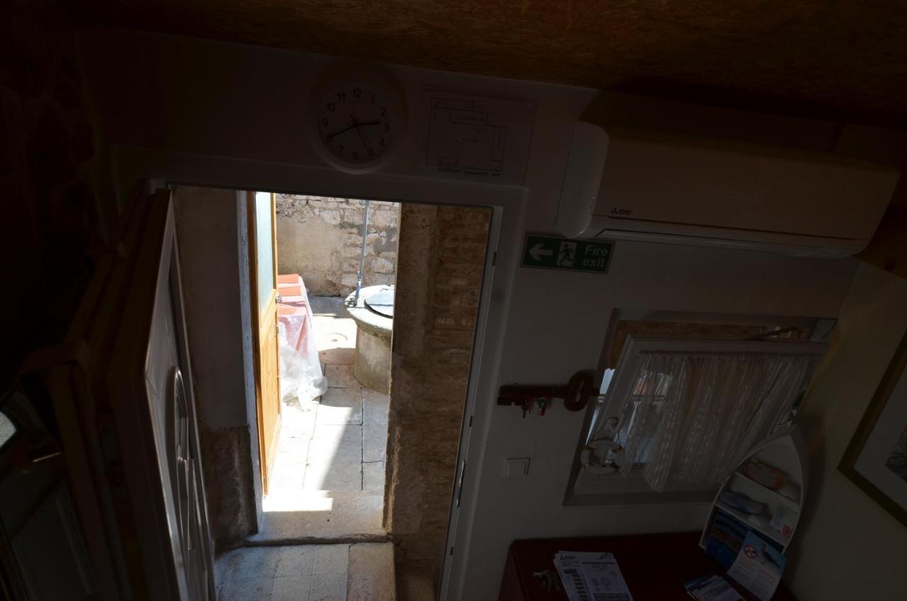 Studio Apartment La Maison de Catherine Rovinj Extérieur photo