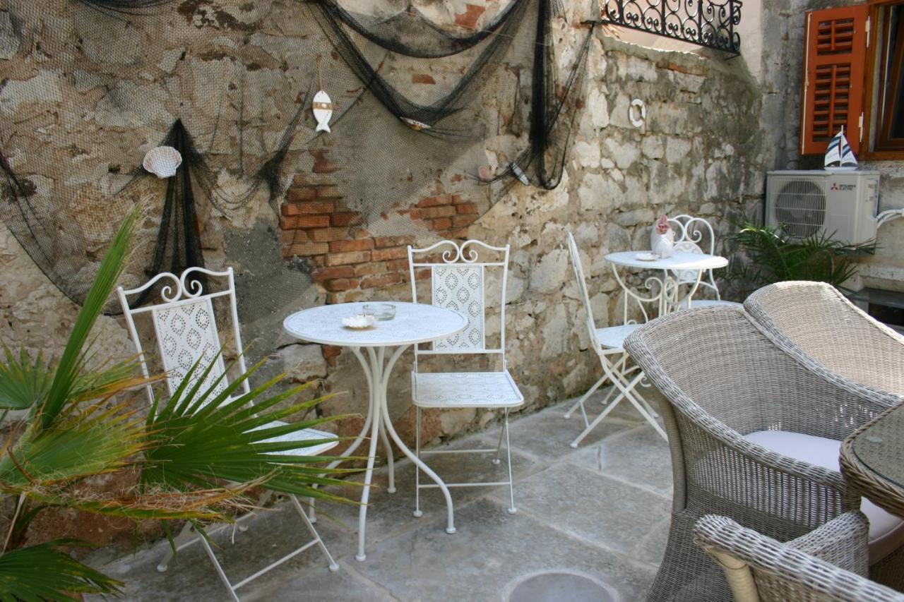Studio Apartment La Maison de Catherine Rovinj Extérieur photo