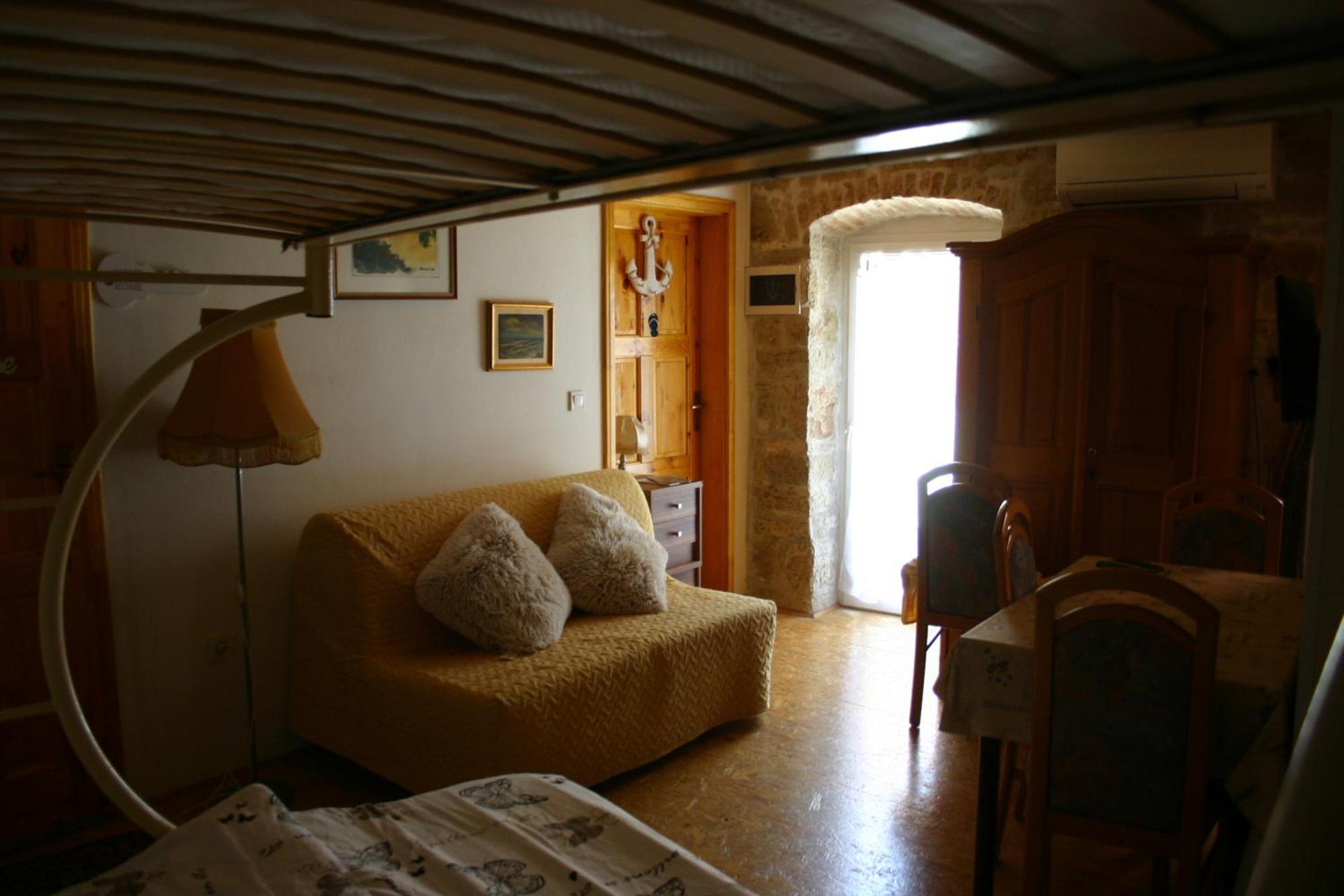 Studio Apartment La Maison de Catherine Rovinj Extérieur photo