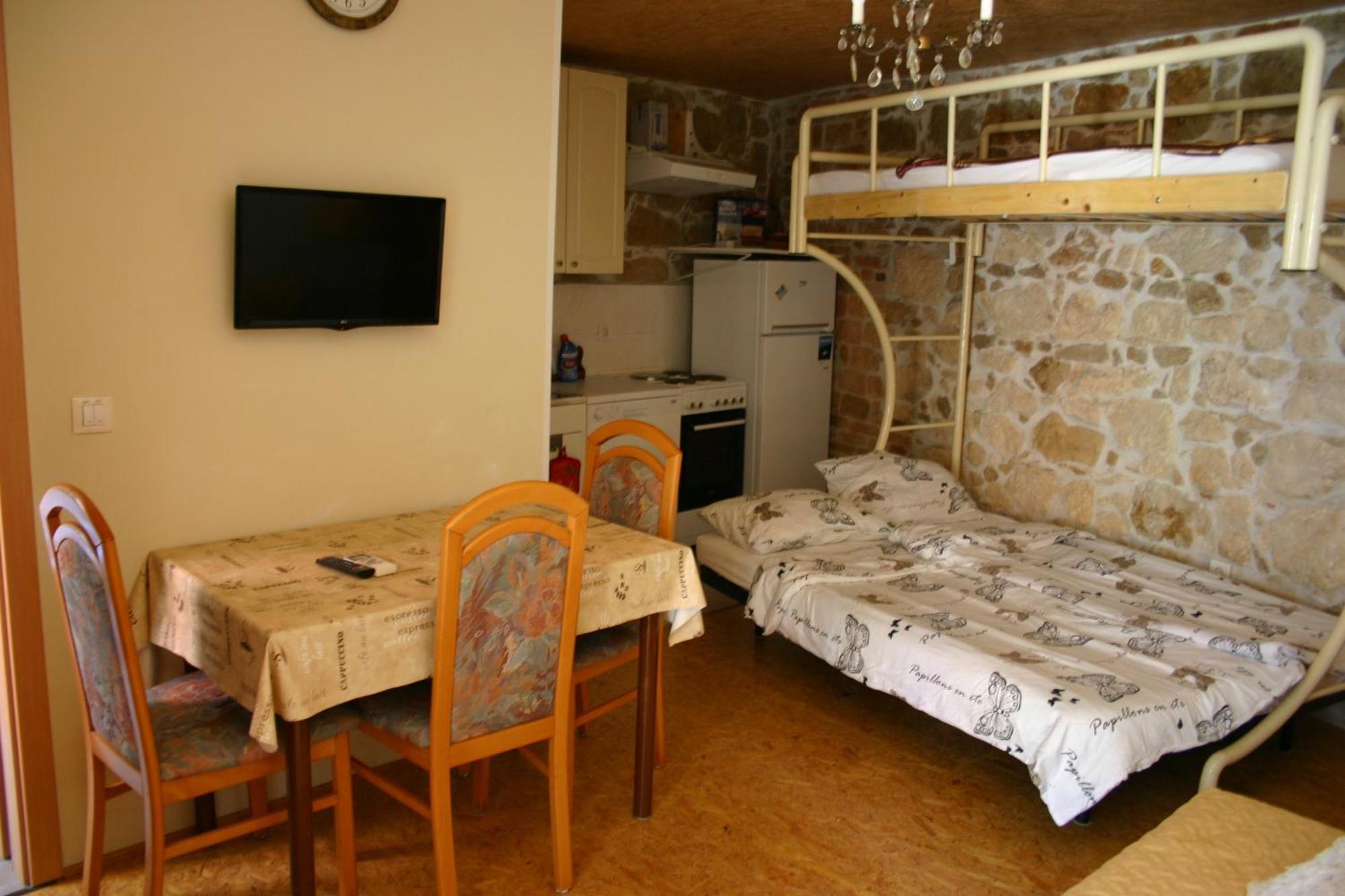 Studio Apartment La Maison de Catherine Rovinj Extérieur photo